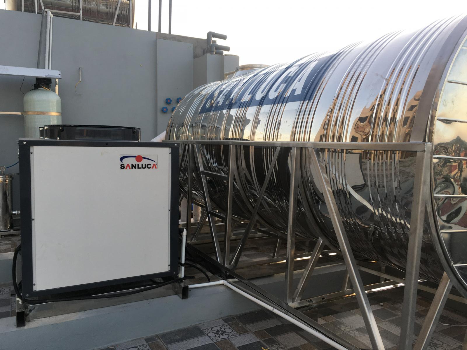 Lắp đặt hệ thống nước nóng trung tâm bơm nhiệt heat pump cho khách sạn tại Lạng Sơn