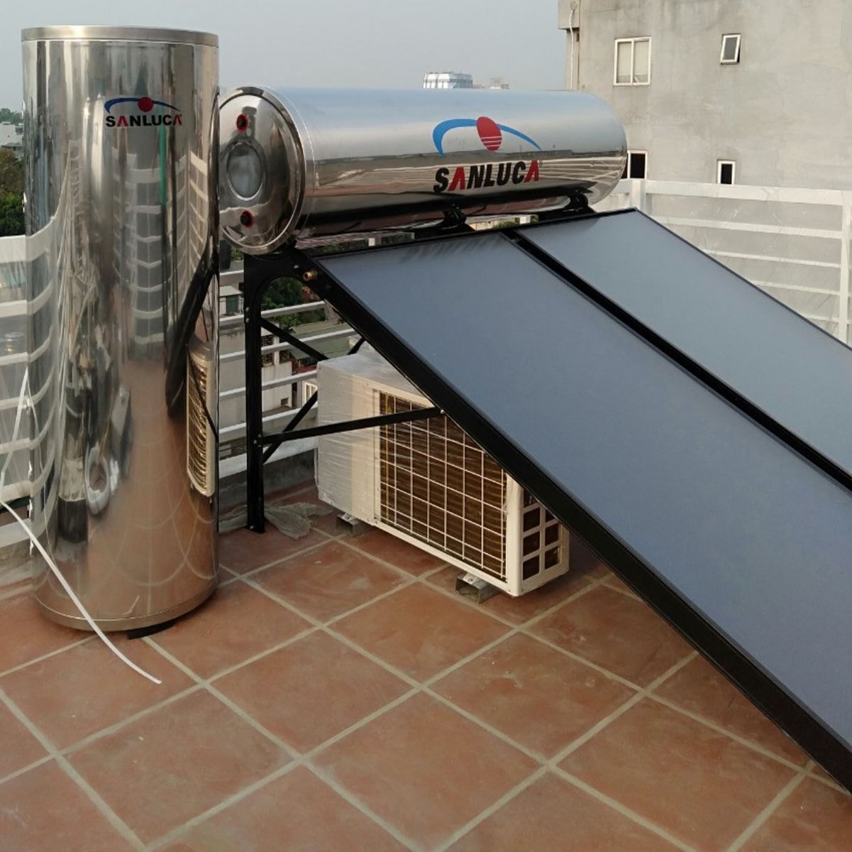 Máy bơm nhiệt heat pump và máy năng lượng mặt trời
